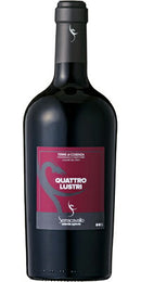 クワトロ ルストリ750ml<br><br>【セッラカヴァッロ】<br> 赤ワイン イタリア カラーブリア